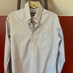 Forsyth of Canada Button Down 15.5in neck